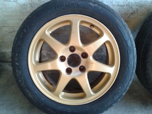 ล้อแท้ญี่ปุ่น ขอบ16นิ้ว5รู114 พร้อมยาง สวยๆ 4 ล้อ ราคา 5900 บาท