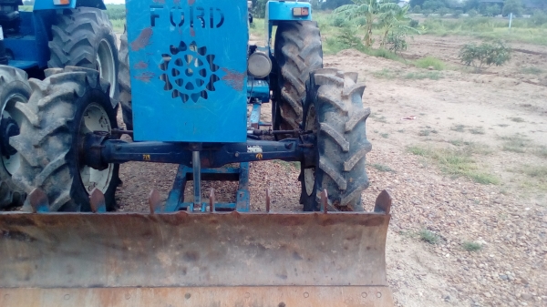 ขาย6610  4X4  คานหน้าคาลาโล่   สวยพร้อมทะเบียน