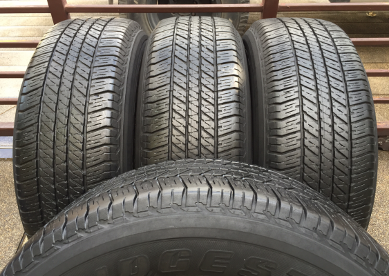 ยาง Bridgestone 265 65 17 ปี15 ดอกเยอะ ใช้ยาว ราคาไม่แพง ยาง Bridgestone 265 65 17 ปี15 ดอกเยอะ ใช้ยาว ราคาไม่แพง