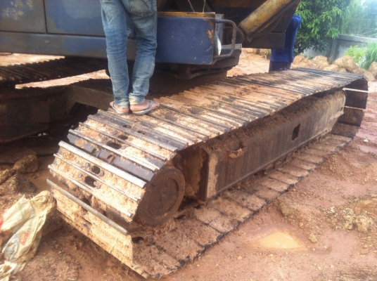 ขายด่วน KOMATSU PC150-2 สภาพพร้อมใช้งาน เครื่องปั้มดี โซ่ช่วงล่างสวย รถทำงานปกติ เอกสารสัญญาซื้อขาย