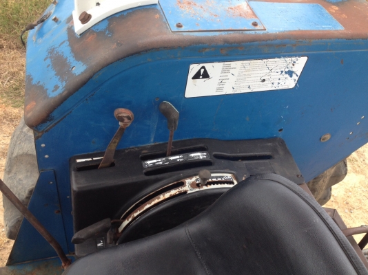 ขายรถไถ 7840 ปี95 6สูบ เครื่องดี สีเดิม