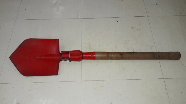 ขายพลั่วJAPAN.งานเก่าพับได้น่าใช้งานสภาพดีMade in Japan.