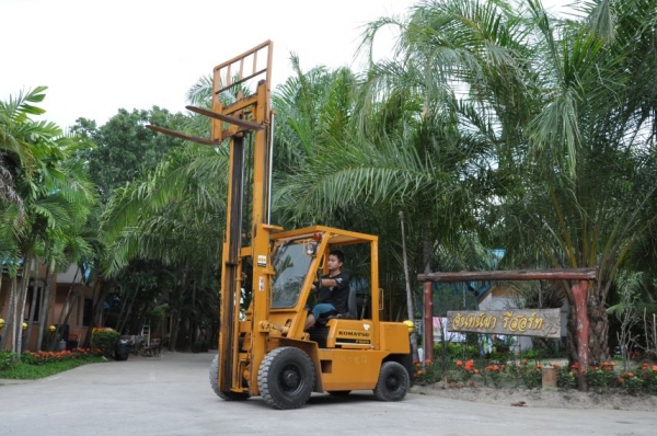 ขายFORKLIFT KOMATSU FG25 (2.5ตัน) เสา3เมตร สวยเดิมจากญี่ปุ่น ยังไม่เคยใช้ในไทย 139,000เท่านั้น!!