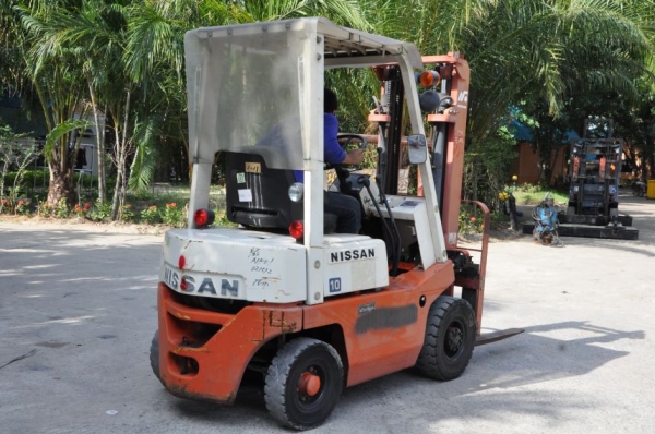 ((ลดกระหน่ำ))ขายFORKLIFT NISSAN FG10 ใหม่สุด(1.ตัน) เสา3เมตร สวยเดิมจากญี่ปุ่น ยังไม่เคยใช้ในไทย 85,000เท่านั้น!!