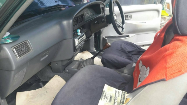 รถกระบะ TOYOTA ไมตี้ ปี98 พวงมาลัยเพาเวอร์ กระจกไฟฟ้าแปลง แอร์เย็นเครื่องดี ภาษีขาด 2 เดือน ขายตัดราคา 95,000 บ. รถกระบะ TOYOTA ไมตี้ ปี98 พวงมาลัยเพาเวอร์ กระจกไฟฟ้าแปลง แอร์เย็นเครื่องดี ภาษีขาด 2 เดือน ขายตัดราคา 95,000 บ.