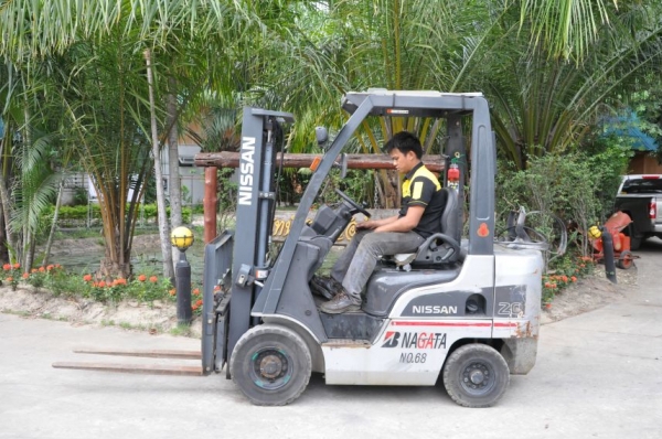 ขายFORKLIFT NISSAN P1F1รุ่นใหม่ล่าสุด งาสไลด์ (2ตัน)น้ำมัน+แก๊ส2ระบบ เสา3เมตร สวยเดิมจากญี่ปุ่น ยังไม่เคยใช้ในไทย 189,000เท่านั้น!!