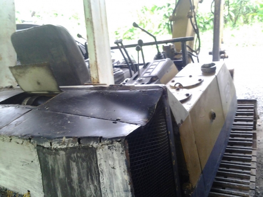 Komatsu pc30-5 โซ่ใหม่ บุ้งกี๋ใหม่ เครื่องใหม่ เช็คแล้วใช้งานไดัเลย