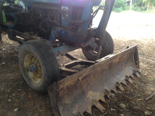 ขายรถไถฟอร์ด T3-6600ระบบไฮโดริกภานสวย ใบดันดี 280,000 บาท