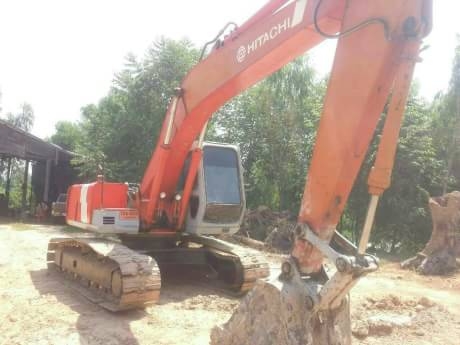 HITACHI EX 200-2