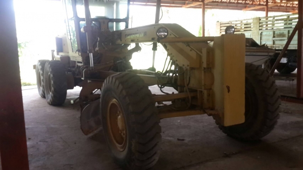 ขาย 1,495,000 รถเกรด CAT 12 G 61 M 11326 หัวฉีดไดเร็ก เครื่องดี เกียร์แรง เอวแน่น ปั้มไฮดอร์ลิคแรง (ซีเรียลสูง)เล่มทะเบียน รถสวยพร้อมใช้เอกสารพร้อมโอน 090-772-3710 090-772-3708