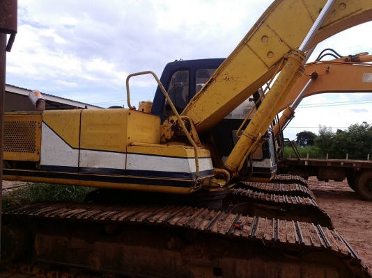 ขายKobelco sk200M3สนใจติดต่ออ๊อฟพิจิตร086-737-9991