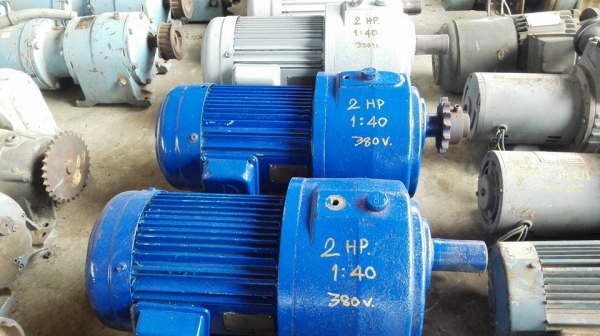 ** SOLD ** มอเตอร์เกียร์ PEI GONG 2 HP 380V ทด 1:40 ความเร็วรอบประมาน 35 RPM.