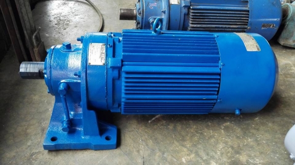 ** SOLD ** มอเตอร์เกียร์ Sumitomo Cyclodrive 7.5 HP 380V มีเบรค ทด 1:11 ความเร็วรอบประมาน 140 RPM