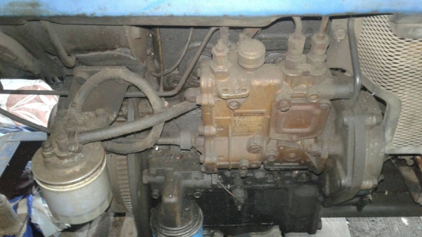 เครื่องฮีซากิ22แรงเอาใว้สูบน้ำปั่นไฟใด้คับสภาพอุปกรณ์ช่วงหน้าอยู่ครบคับ