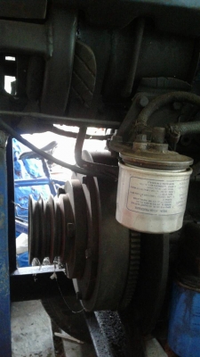 เครื่องฮีซากิ22แรงเอาใว้สูบน้ำปั่นไฟใด้คับสภาพอุปกรณ์ช่วงหน้าอยู่ครบคับ