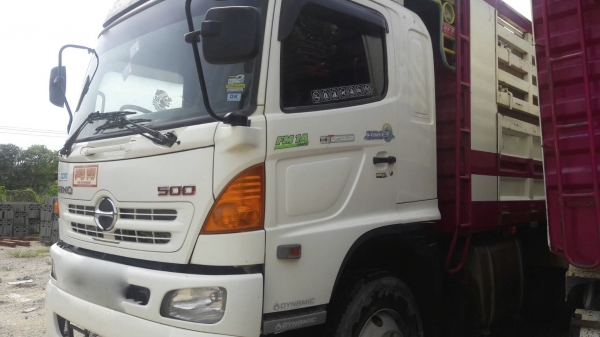 รถฮีโน่ 10 ล้อดั้ม FM1A 344 แรงม้า. ปี 54. , ( ขาย แม่ , ลูก. ) สนใจติดต่อ 081 - 6079515