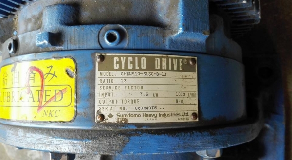 ** SOLD ** มอเตอร์เกียร์ Sumitomo Cyclodrive 10 HP 380V มีเบรค ทด 1:13 ความเร็วรอบประมาน 130 RPM