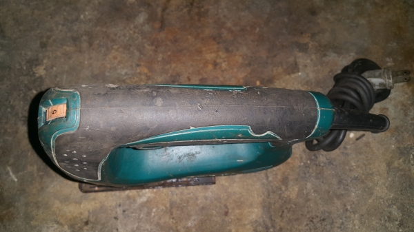 ขายเลื่อยจิ๊กซอว์ตัดไม้ makita 4327