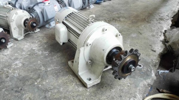** SOLD ** มอเตอร์เกียร์ Sumitomo Altax 2 HP 380V มีเบรค ทด 1:87 ความเร็วรอบประมาน 20 RPM