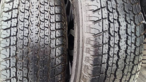 ขายล้อแม็กป้ายแดง mu-x 17" ยางปี16 สนใจติดต่อ ตาเล็ก ล้อและยางครับ 081-3747940