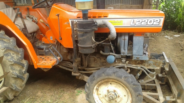 ขายรถไถ22แรงคูโบต้าใช้งานปกติมีดันหน้า ธรรมดาไม่มีโฟวิน ขายรถไถ22แรงคูโบต้าใช้งานปกติมีดันหน้า ธรรมดาไม่มีโฟวิน