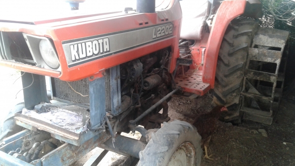 ขายรถไถ22แรงคูโบต้าใช้งานปกติมีดันหน้า ธรรมดาไม่มีโฟวิน ขายรถไถ22แรงคูโบต้าใช้งานปกติมีดันหน้า ธรรมดาไม่มีโฟวิน