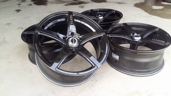 ขายล้อแม็กมือ2 naya extend tech 17"สนใจติดต่อ ตาเล็ก ล้อและยางครับ 081-3747940