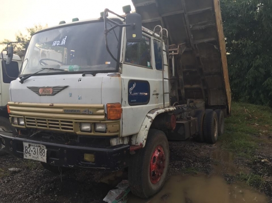 ขายรถบรรทุก ดั้ม2เพลา HINO FM226 เครื่อง220แรง EM100 สภาพพร้อมใช้งาน เอกสารพร้อมโอน ราคา490,000 สนใจโทร 090-8588220คุณนะ 093-3258446คุณบิว หรือเข้าดูสินค้าอื่นๆได้ที่ www.narong2truck.com หรือ www.truck.in.th/498 หรือเพจFacebook ณรงค์ท ซื้อขายรถมือสอง (เว