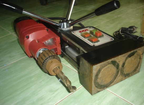 ขายสว่านแท่นแม่เหล็ก SKIL รุ่น 8023