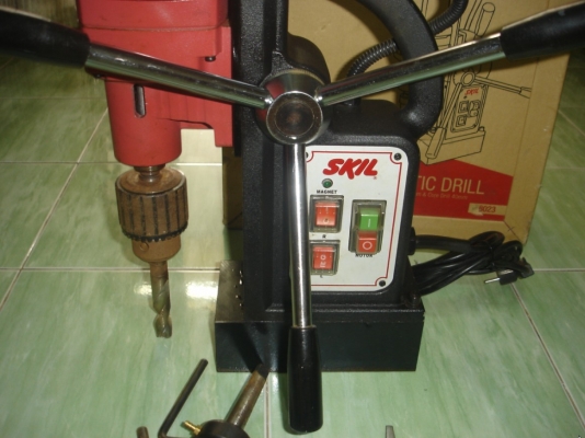 ขายสว่านแท่นแม่เหล็ก SKIL รุ่น 8023