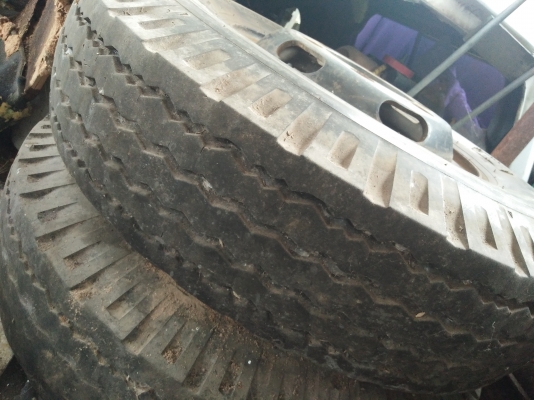 ล้อกะทะ6ล้อ6รูพร้อมยาง2วง