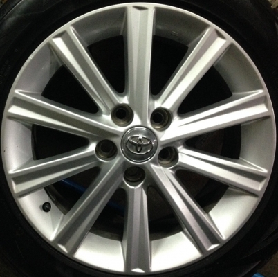 แม็ก Toyota All New Camry ขอบ17นิ้ว พร้อมยางป้ายแดง 215-55-17 ปี 16 แม็ก Toyota All New Camry ขอบ17นิ้ว พร้อมยางป้ายแดง 215-55-17 ปี 16