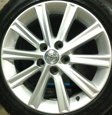 แม็ก Toyota All New Camry ขอบ17นิ้ว พร้อมยางป้ายแดง 215-55-17 ปี 16 แม็ก Toyota All New Camry ขอบ17นิ้ว พร้อมยางป้ายแดง 215-55-17 ปี 16