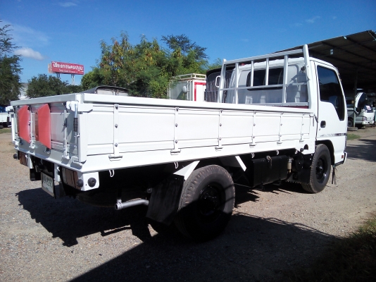 4 ล้อบรรทุก  *ไม่ติดเวลา*  ISUZU  *Euro.2*  NKR  100 แรงม้า+Turbo+Inter  *ยาว 3.20 ม.* รถสวยเดิม+สวยจริง * รถห้างแท้ * มีเล่มพร้อม*