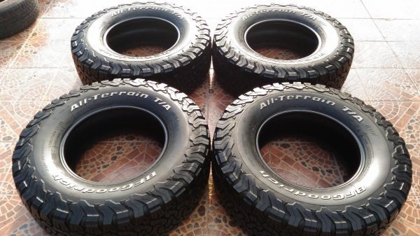 ขายยางลุยๆ BF 265/75/16 ปี 15