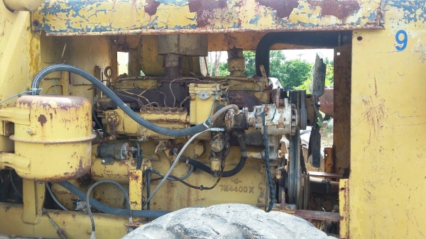 ต้องการขายรถเกรด KOMATSU GD37