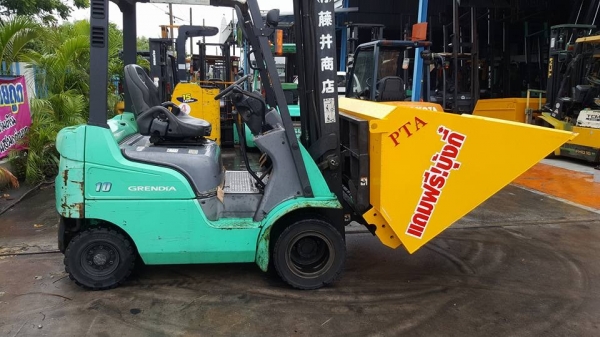 มองหารถโฟลค์ลิฟท์งามนึกถึงพีทีเอชลบุรี081-8342060 มองหารถโฟลค์ลิฟท์งามนึกถึงพีทีเอชลบุรี081-8342060