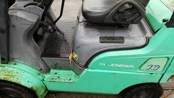 มองหารถโฟลค์ลิฟท์งามนึกถึงพีทีเอชลบุรี081-8342060 มองหารถโฟลค์ลิฟท์งามนึกถึงพีทีเอชลบุรี081-8342060