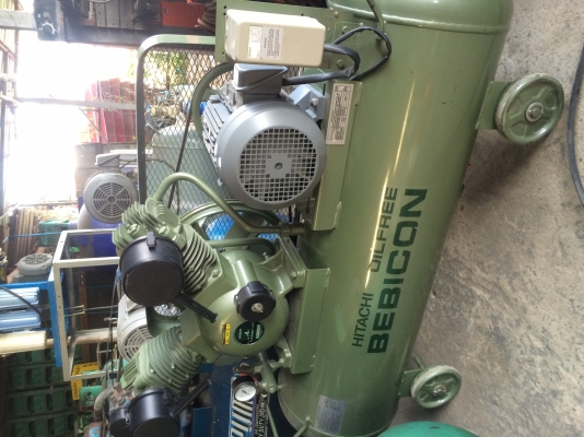 ขายปั๊มลมฮิตาชิ 5 แรง ไฟ 380v. Oil free