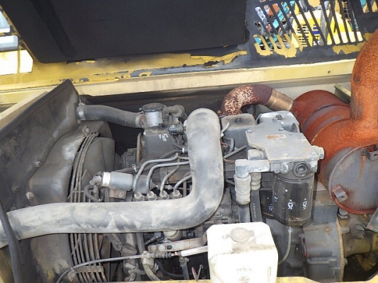 ขายรถแม็คโคร KOMATSU PC60-7 นำเข้าจากญี่ปุ่นแท้ๆ 100\% ไม่เคยผ่านการใช้งานในไทย สภาพนางฟ้า สนใจติดต่อ 081-9485494