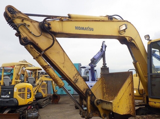 ขายรถแม็คโคร KOMATSU PC60-7 นำเข้าจากญี่ปุ่นแท้ๆ 100\% ไม่เคยผ่านการใช้งานในไทย สภาพนางฟ้า สนใจติดต่อ 081-9485494