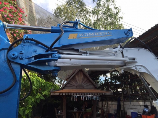 ขายแมคโครPC50UU พร้อมใช้งาน บุ้งกี๋ใหม่ ฝานใหม่ เปลี่ยนซีสยางหมดแล้ว ปั้มแรงครับ เครื่องแน่น ขาย 220000 บาท มาลองขับดูก่อนครับ