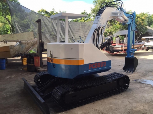 ขายแมคโครPC50UU พร้อมใช้งาน บุ้งกี๋ใหม่ ฝานใหม่ เปลี่ยนซีสยางหมดแล้ว ปั้มแรงครับ เครื่องแน่น ขาย 220000 บาท มาลองขับดูก่อนครับ