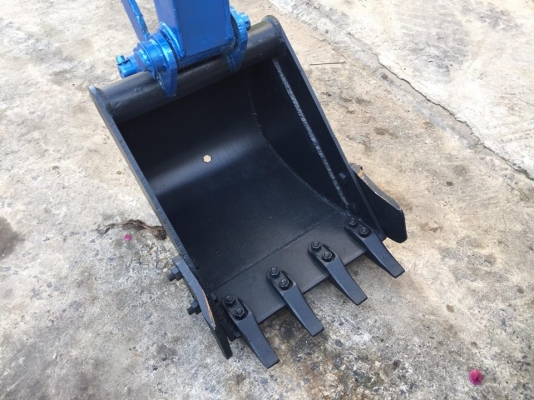 ขายแมคโครPC50UU พร้อมใช้งาน บุ้งกี๋ใหม่ ฝานใหม่ เปลี่ยนซีสยางหมดแล้ว ปั้มแรงครับ เครื่องแน่น ขาย 220000 บาท มาลองขับดูก่อนครับ