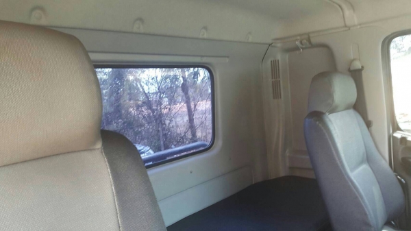 ขายดาวน์  ทั้งพ่วง  700,000  บาท  ผ่อนต่องวดละ  70,000 บาท อีก  35 งวดคะ  เปลี่ยนสัญญาได้ทั่วไทยคะ