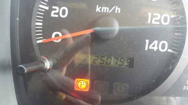 ขายดาวน์  ทั้งพ่วง  700,000  บาท  ผ่อนต่องวดละ  70,000 บาท อีก  35 งวดคะ  เปลี่ยนสัญญาได้ทั่วไทยคะ