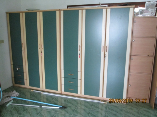 ตู้สวยแข็งแรง เตียงที่นอน ใหม่ๆ สนใจ  พร้อมส่ง ขาย12000บาท