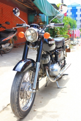 ขายมอไซค์วินเทจ 125 ต่อลองได้ สตาททีเดียวติด ระบบไฟใช้ได้หมด ขายมอไซค์วินเทจ 125 ต่อลองได้ สตาททีเดียวติด ระบบไฟใช้ได้หมด