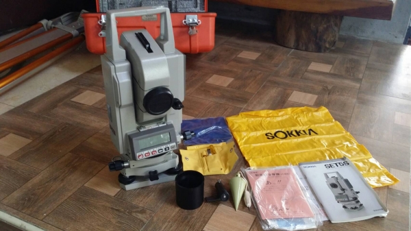 กล้องวัดระดับ SOKKISHA รุ่น SET 5S เก่าญี่ปุ่น  พร้อมขาตั้งกล้อง  สภาพสวย