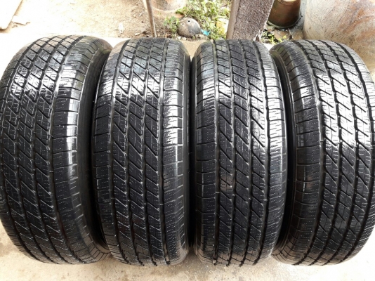 ยางMICHELIN 265 65R17 สัปดาห์ที่31ปี2015 ลงพื้นจริงปลายปี2015 สภาพสวยมากๆไร้ที่ติ ดอกยางเยอะมากๆ90\%ไม่มีปะคุ้มสุดๆไม่แพง